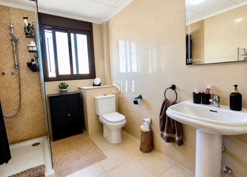 3 camera da letto Casa in vendita in Dona Pepa con piscina garage - 243.900 € (Rif: 10031133)