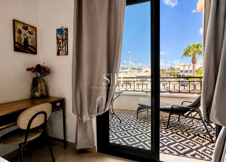 3 camera da letto Casa in vendita in Dona Pepa con piscina garage - 243.900 € (Rif: 10031133)