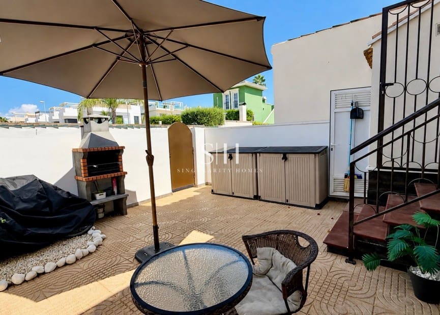 3 camera da letto Casa in vendita in Dona Pepa con piscina garage - 243.900 € (Rif: 10031133)