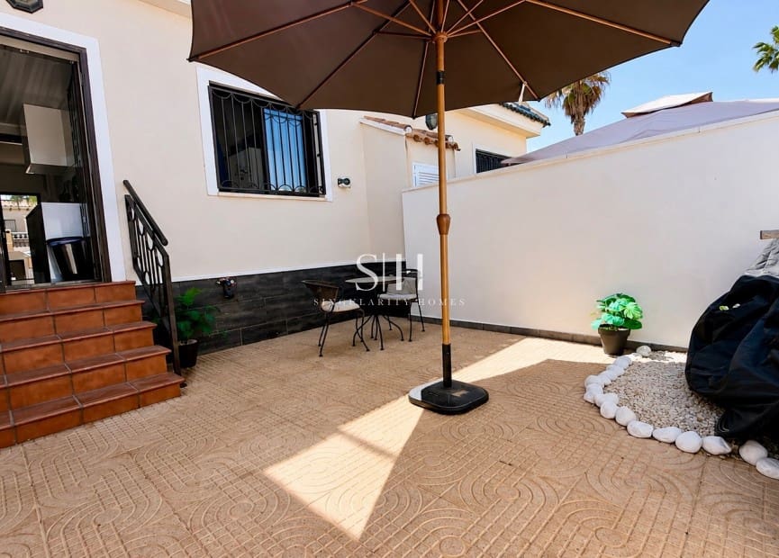 3 camera da letto Casa in vendita in Dona Pepa con piscina garage - 243.900 € (Rif: 10031133)