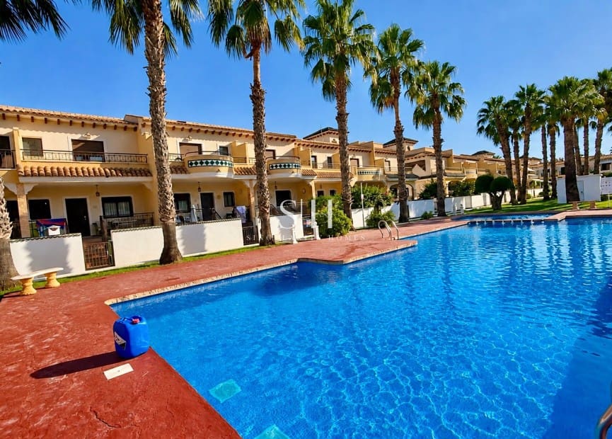 3 camera da letto Casa in vendita in Dona Pepa con piscina garage - 243.900 € (Rif: 10031133)