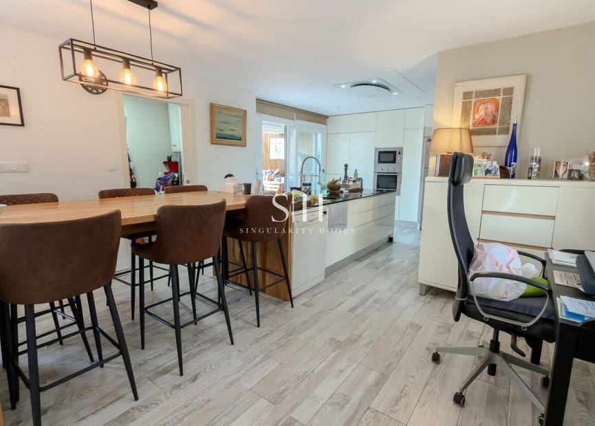 2 makuuhuone Huvila myytävänä paikassa Torrevieja mukana uima-altaan - 465 000 € (Ref: 10033500)