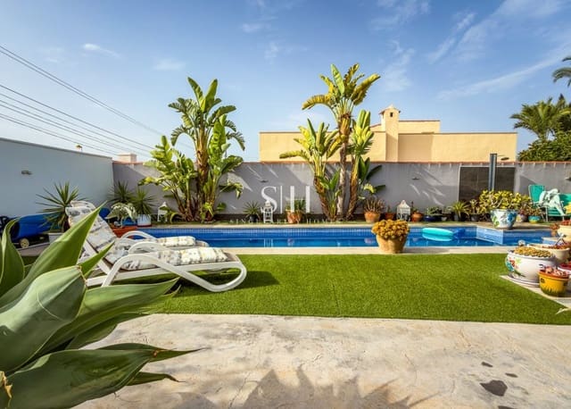 2 makuuhuone Huvila myytävänä paikassa Parque de las Naciones, Torrevieja mukana uima-altaan - 465 000 € (Ref: 10033500)