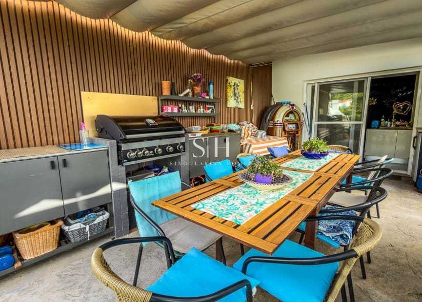 2 makuuhuone Huvila myytävänä paikassa Torrevieja mukana uima-altaan - 465 000 € (Ref: 10033500)