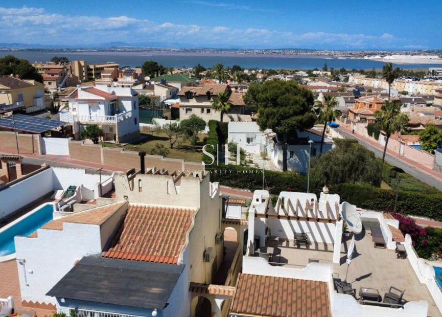2 soveværelse Villa til salg i Los Balcones med swimmingpool garage - € 420.000 (Ref: 10048604)