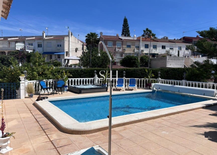 2 soveværelse Villa til salg i Los Balcones med swimmingpool garage - € 420.000 (Ref: 10048604)