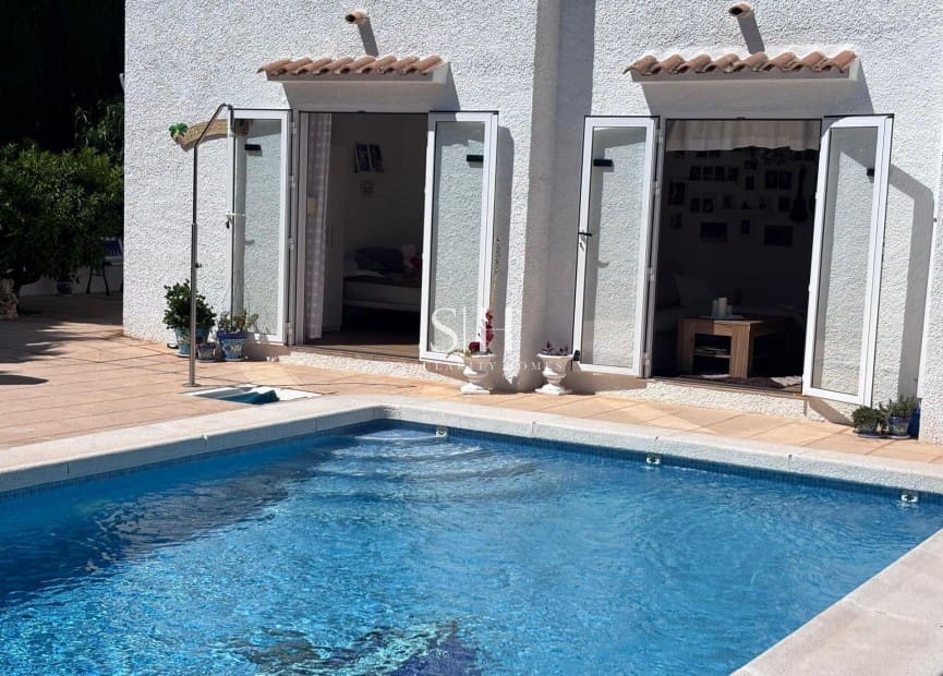 2 soveværelse Villa til salg i Los Balcones med swimmingpool garage - € 420.000 (Ref: 10048604)