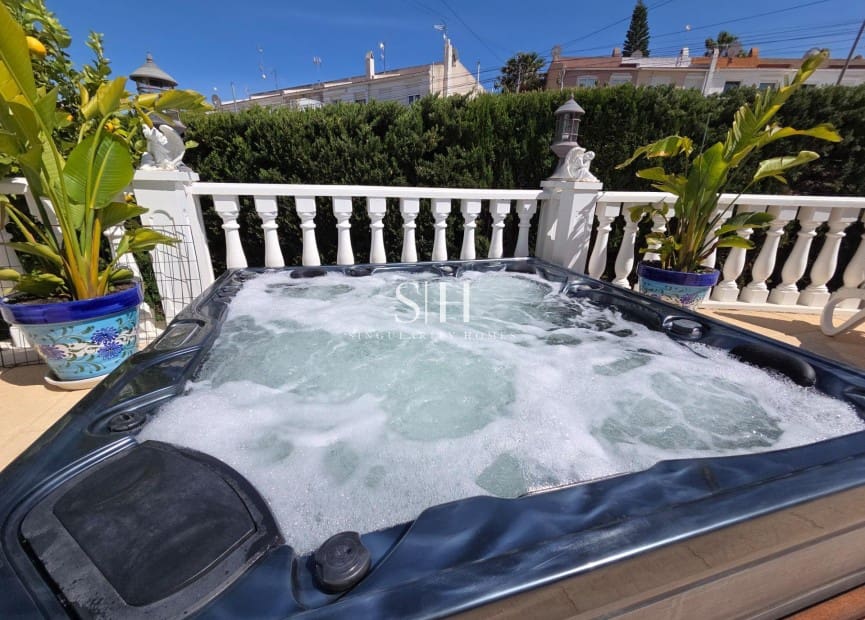 2 soveværelse Villa til salg i Los Balcones med swimmingpool garage - € 420.000 (Ref: 10048604)