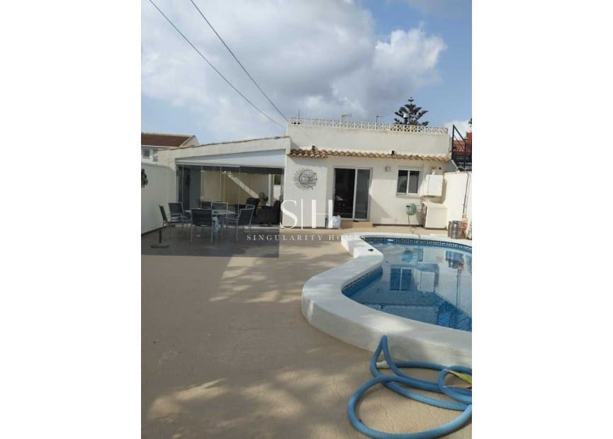 2 Zimmer Villa zu verkaufen in Orihuela Costa mit Pool Garage - 315.000 € (Ref: 10048610)
