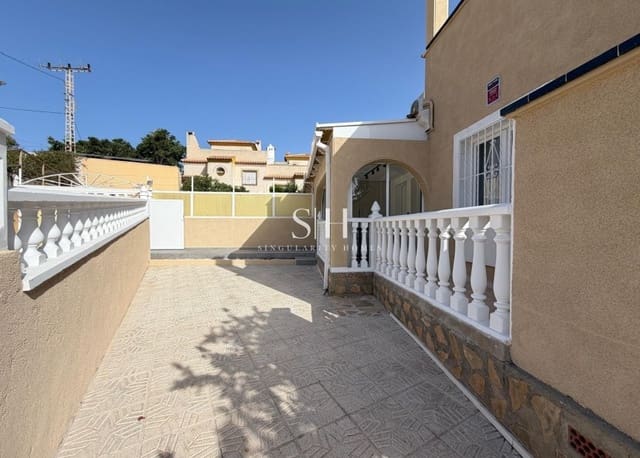 2 Zimmer Reihenhaus zu verkaufen in Miramar - Torre del Moro, Torrevieja mit Pool Garage - 249.900 € (Ref: 10048614)