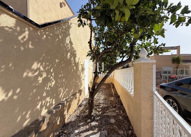 2 Zimmer Reihenhaus zu verkaufen in Miramar - Torre del Moro, Torrevieja mit Pool Garage - 249.900 € (Ref: 10048614)