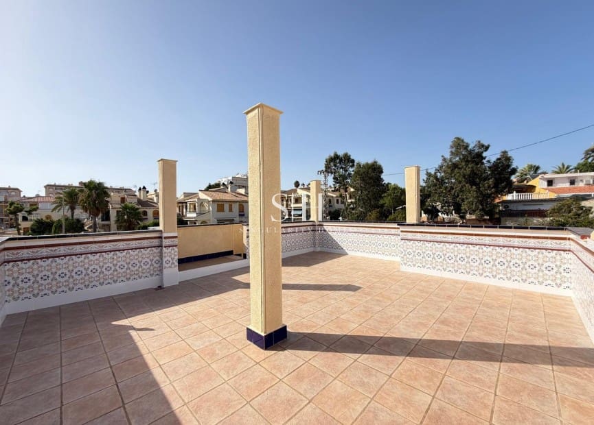 2 camera da letto Villetta a Schiera in vendita in Torrevieja con piscina garage - 249.900 € (Rif: 10048614)