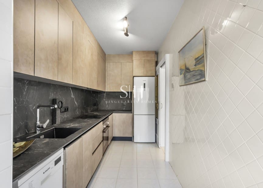 2 bedroom Apartment for sale in Guardamar del Segura with pool garage - € 329,000 (Ref: 10048615)