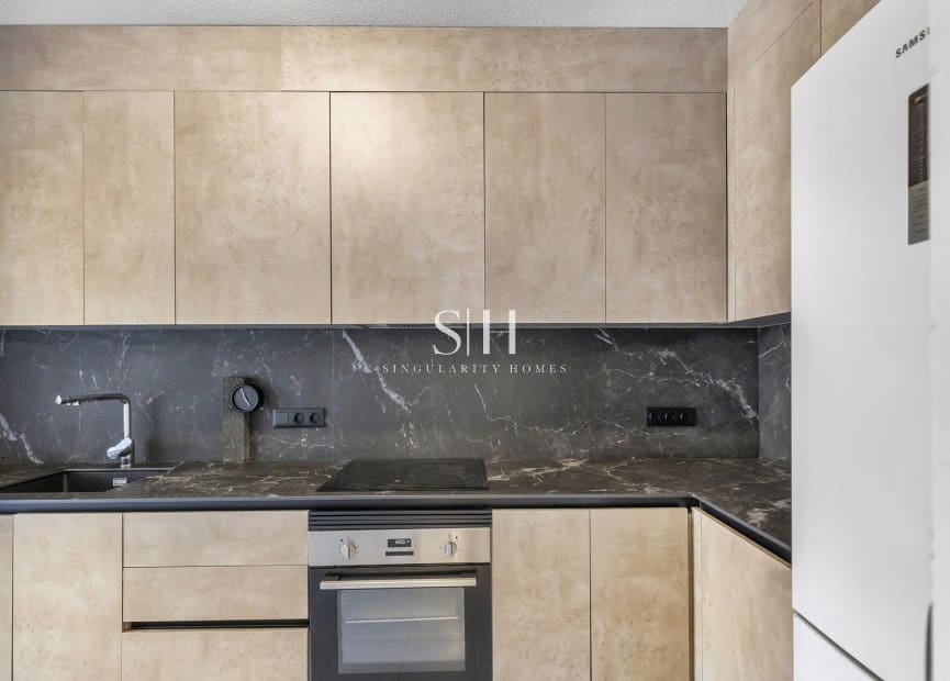 2 bedroom Apartment for sale in Guardamar del Segura with pool garage - € 329,000 (Ref: 10048615)