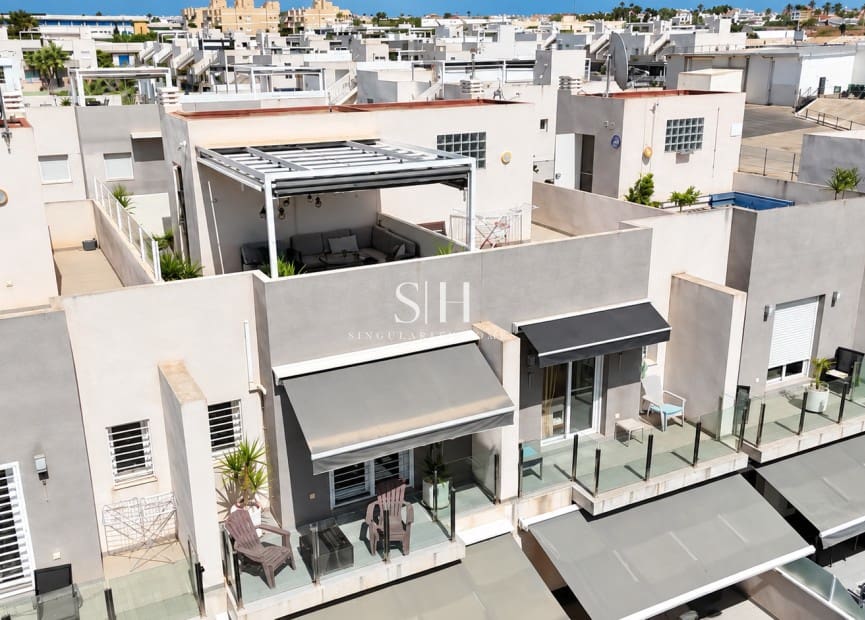 2 bedroom Townhouse for sale in Aguas Nuevas with pool - € 295,000 (Ref: 10060956)