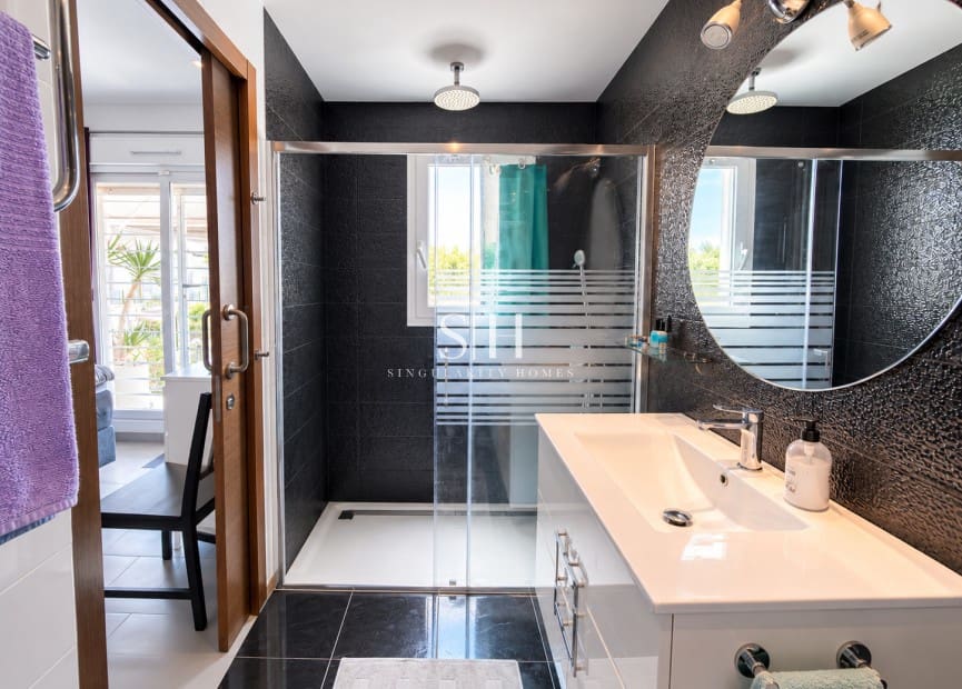 2 bedroom Townhouse for sale in Aguas Nuevas with pool - € 295,000 (Ref: 10060956)
