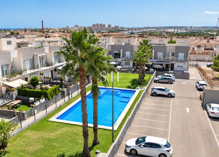 2 bedroom Townhouse for sale in Aguas Nuevas with pool - € 295,000 (Ref: 10060956)