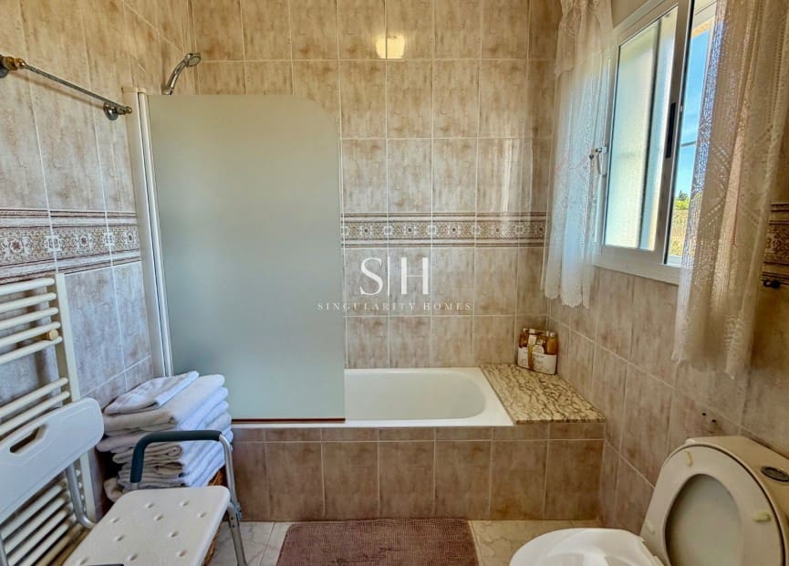 4 Zimmer Villa zu verkaufen in Dona Pepa mit Pool - 575.000 € (Ref: 10062508)