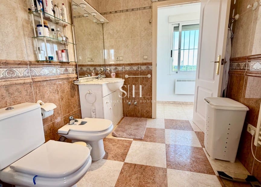 4 Zimmer Villa zu verkaufen in Dona Pepa mit Pool - 575.000 € (Ref: 10062508)