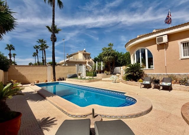 4 Zimmer Villa zu verkaufen in Doña Pepa, Rojales mit Pool - 575.000 € (Ref: 10062508)