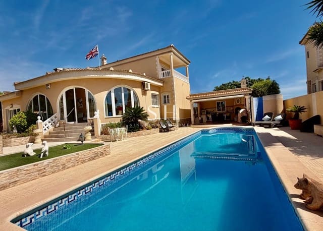 4 Zimmer Villa zu verkaufen in Doña Pepa, Rojales mit Pool - 575.000 € (Ref: 10062508)