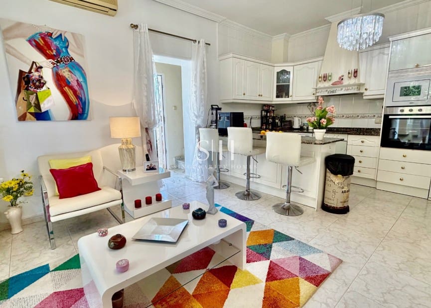 4 Zimmer Villa zu verkaufen in Dona Pepa mit Pool - 575.000 € (Ref: 10062508)