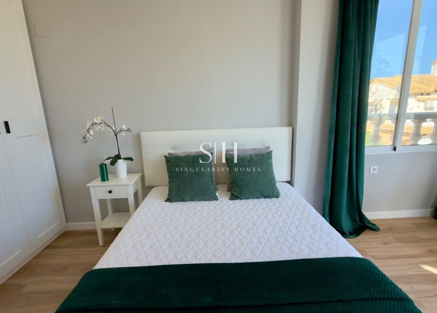 3 sypialnia Dom szeregowy na sprzedaż w La Florida z basenem garażem - 268 800 € (Ref: 10062509)
