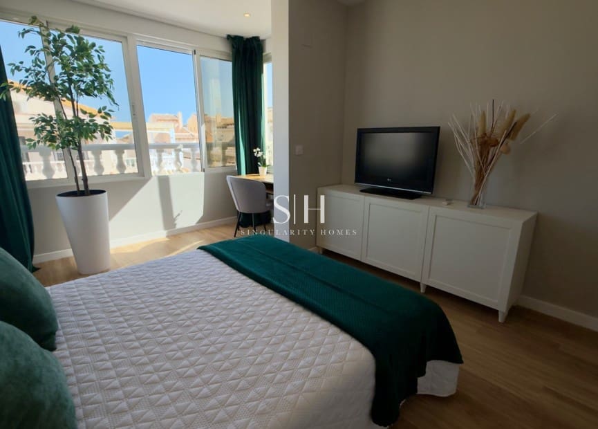 3 sypialnia Dom szeregowy na sprzedaż w La Florida z basenem garażem - 268 800 € (Ref: 10062509)