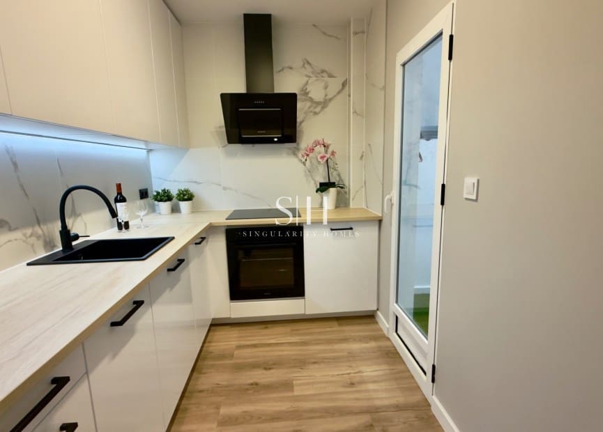 3 sypialnia Dom szeregowy na sprzedaż w La Florida z basenem garażem - 268 800 € (Ref: 10062509)