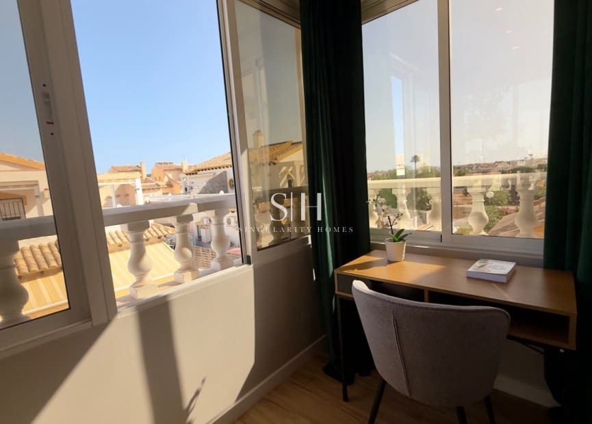 3 sypialnia Dom szeregowy na sprzedaż w La Florida z basenem garażem - 268 800 € (Ref: 10062509)