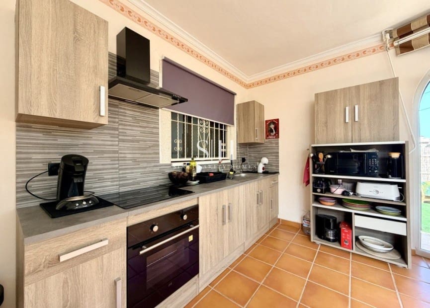 Chalet de 3 habitaciones en Benijófar en venta con garaje - 318.000 € (Ref: 10062818)