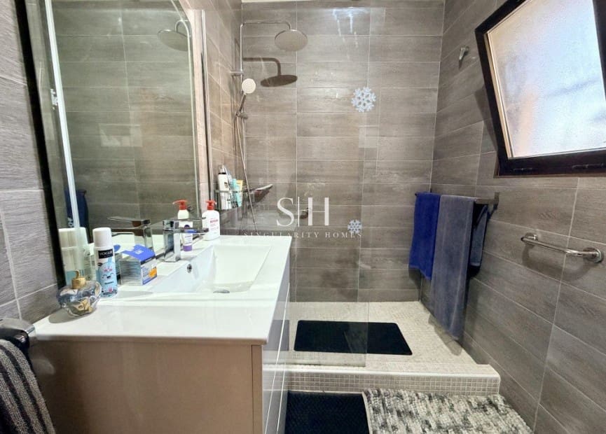 Chalet de 3 habitaciones en Benijófar en venta con garaje - 318.000 € (Ref: 10062818)
