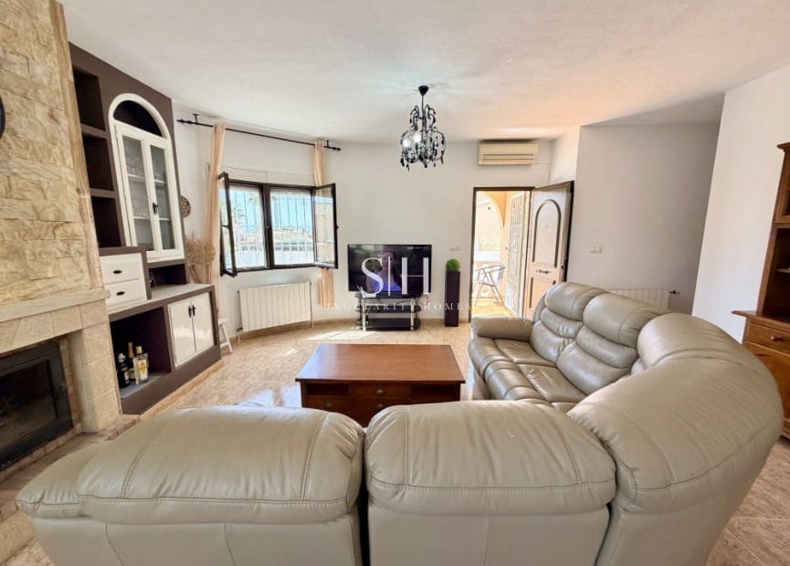 Chalet de 3 habitaciones en Benijófar en venta con garaje - 318.000 € (Ref: 10062818)