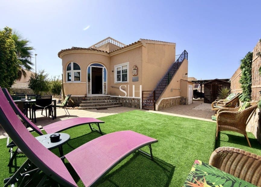 Chalet de 3 habitaciones en Benijófar en venta con garaje - 318.000 € (Ref: 10062818)