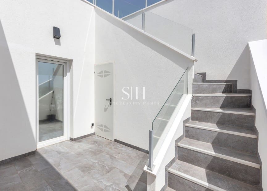 5 quarto Moradia para venda em Los Balcones com piscina garagem - 849 000 € (Ref: 10062820)