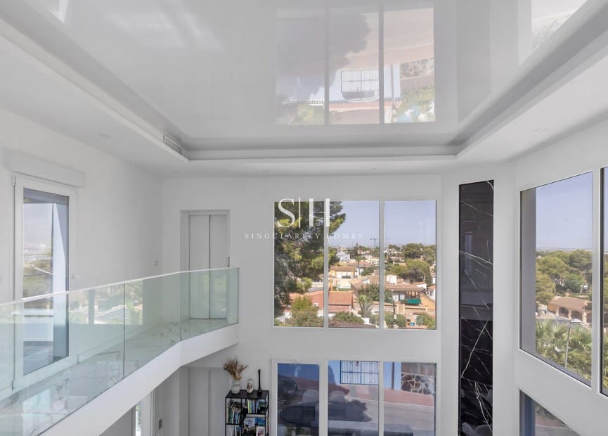5 quarto Moradia para venda em Los Balcones com piscina garagem - 849 000 € (Ref: 10062820)