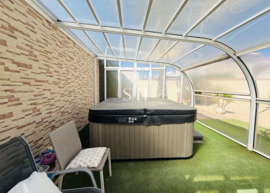 Chalet de 4 habitaciones en Ciudad Quesada en venta con piscina garaje - 699.000 € (Ref: 10077191)