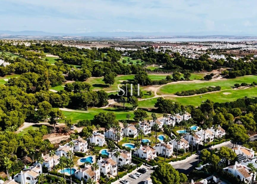 3 soveværelse Byhus til salg i Los Dolses med swimmingpool - € 240.000 (Ref: 10091626)