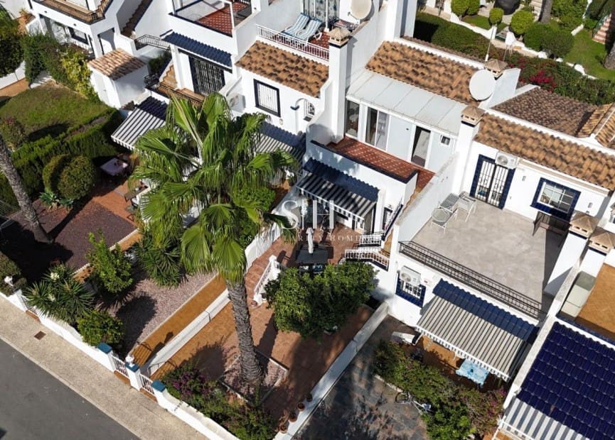 3 soveværelse Byhus til salg i Los Dolses med swimmingpool - € 240.000 (Ref: 10091626)