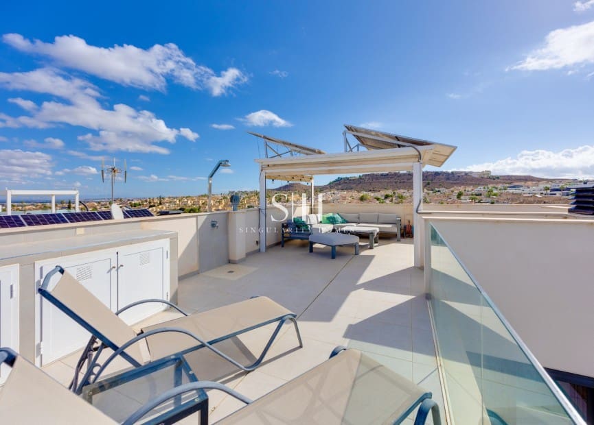 4 bedroom Villa for sale in Benijofar with pool - € 479,000 (Ref: 10093795)
