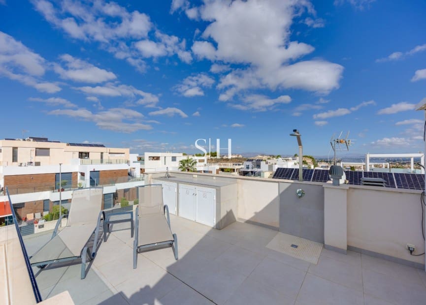 4 bedroom Villa for sale in Benijofar with pool - € 479,000 (Ref: 10093795)