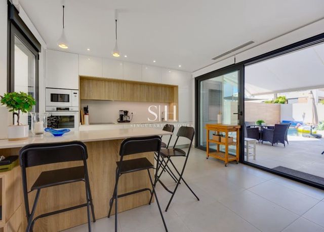 4 sypialnia Willa na sprzedaż w Benijófar z basenem - 479 000 € (Ref: 10093795)