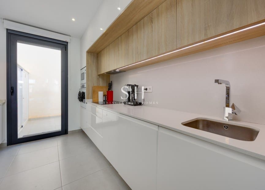 4 bedroom Villa for sale in Benijofar with pool - € 479,000 (Ref: 10093795)