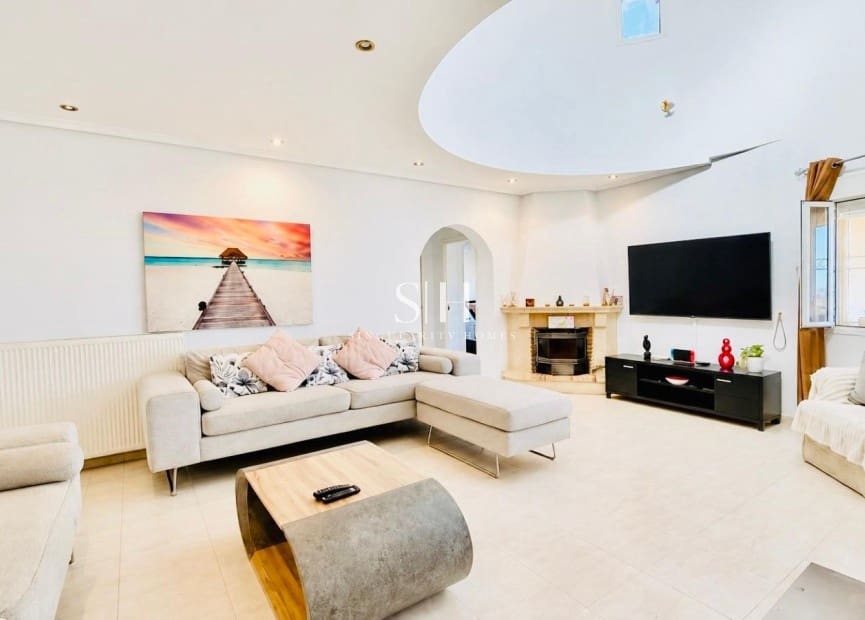 4 sovrum Villa till salu i Ciudad Quesada med pool garage - 569 000 € (Ref: 10103630)