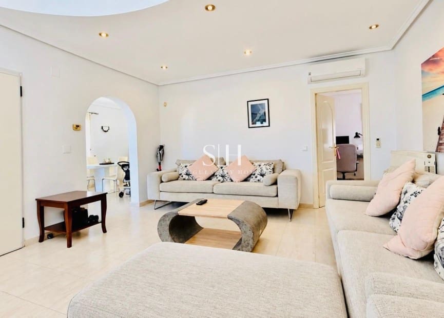4 sovrum Villa till salu i Ciudad Quesada med pool garage - 569 000 € (Ref: 10103630)