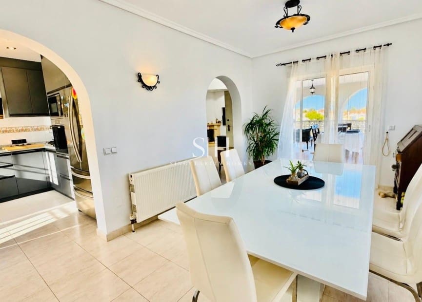 4 sovrum Villa till salu i Ciudad Quesada med pool garage - 569 000 € (Ref: 10103630)
