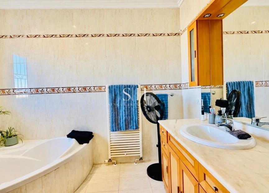 4 sovrum Villa till salu i Ciudad Quesada med pool garage - 569 000 € (Ref: 10103630)
