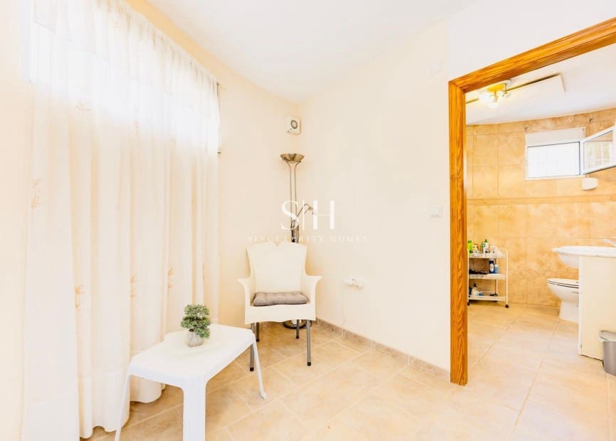 4 soverom Villa til salgs i San Miguel de Salinas med svømmebasseng - € 575 000 (Ref: 10140462)
