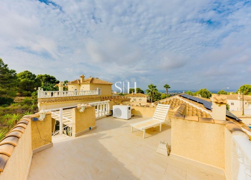 4 soverom Villa til salgs i San Miguel de Salinas med svømmebasseng - € 575 000 (Ref: 10140462)