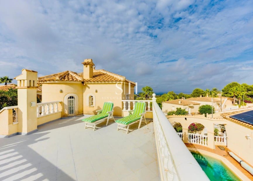 4 soverom Villa til salgs i San Miguel de Salinas med svømmebasseng - € 575 000 (Ref: 10140462)